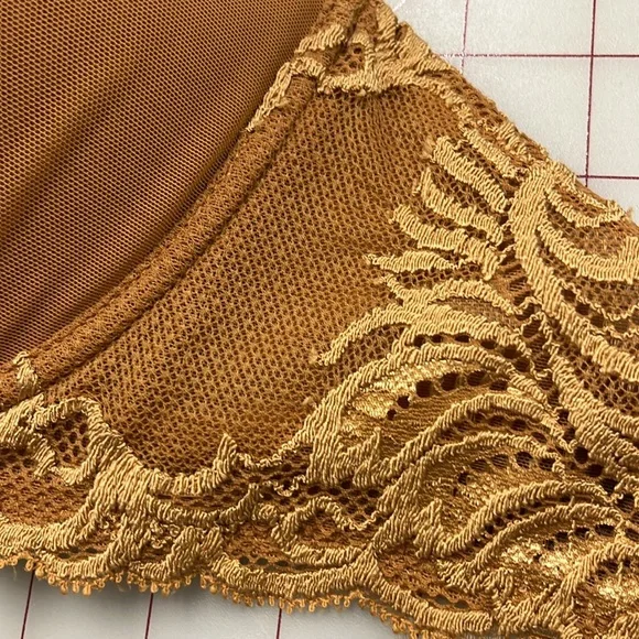 Natori "Feathers" Plunge T-Shirt Underwire Lace Carmel Full Figure Bra SZ 32G - Picture 7 of 13